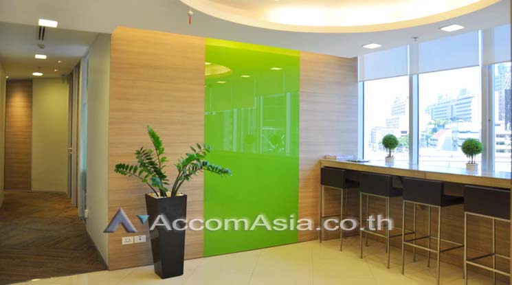 9  Office Space For Rent in Ploenchit ,Bangkok BTS Ploenchit at Q House Ploenchit Service Office AA10287